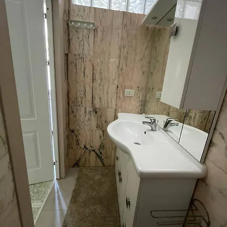 Affittacamere Lo Scrigno 3*